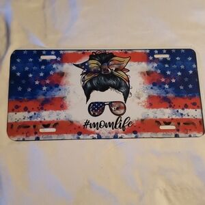 Patriotic #MomLife License Plate